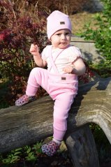 Žebrované kalhoty s kšandami - sv.růžové