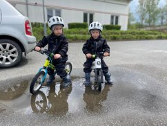 Softshellová bunda s fleecem - reflexní traktor černá
